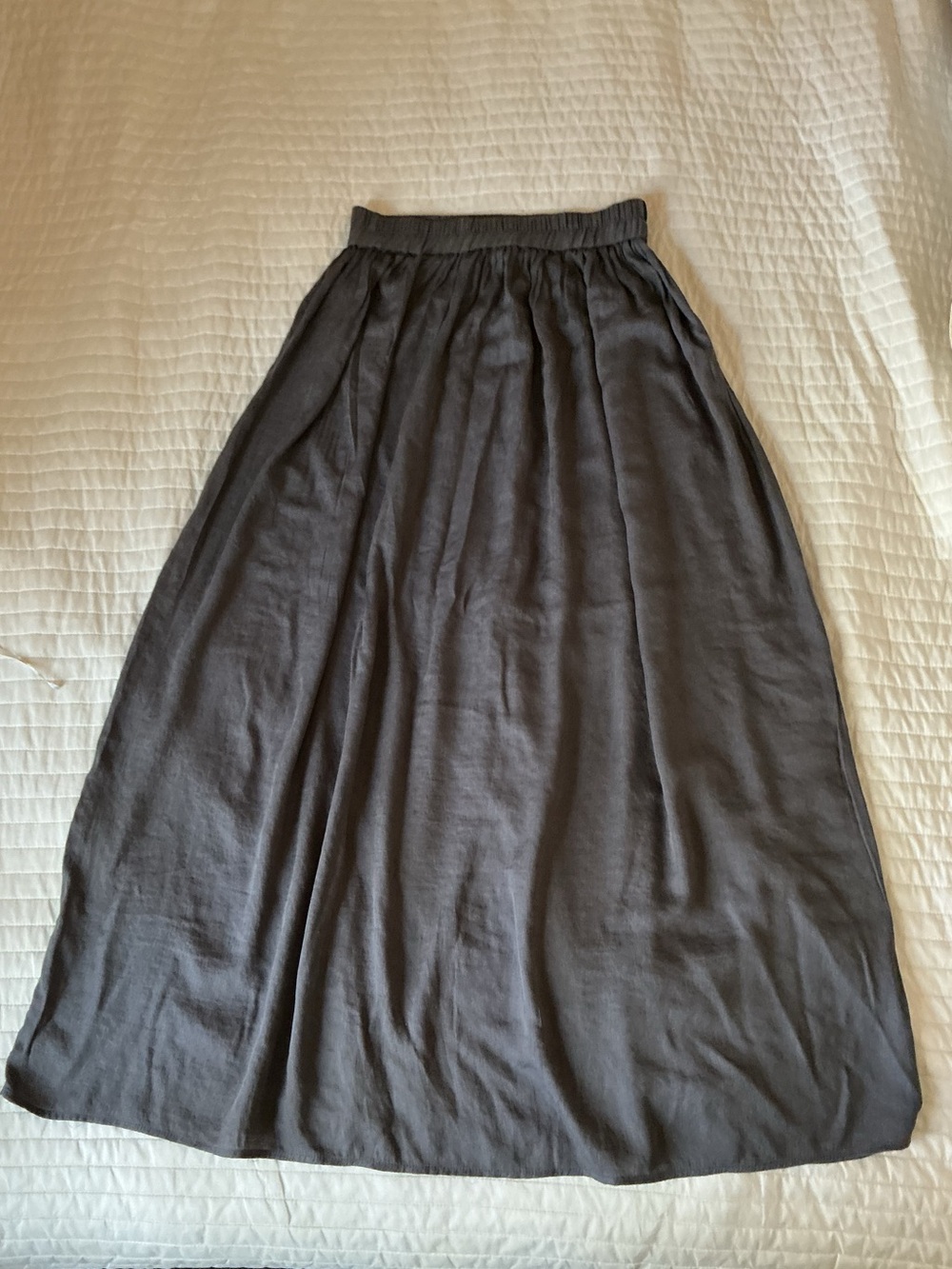 Zara Gray Maxi Skirt with Elastic Waist - Picture 4 of 7